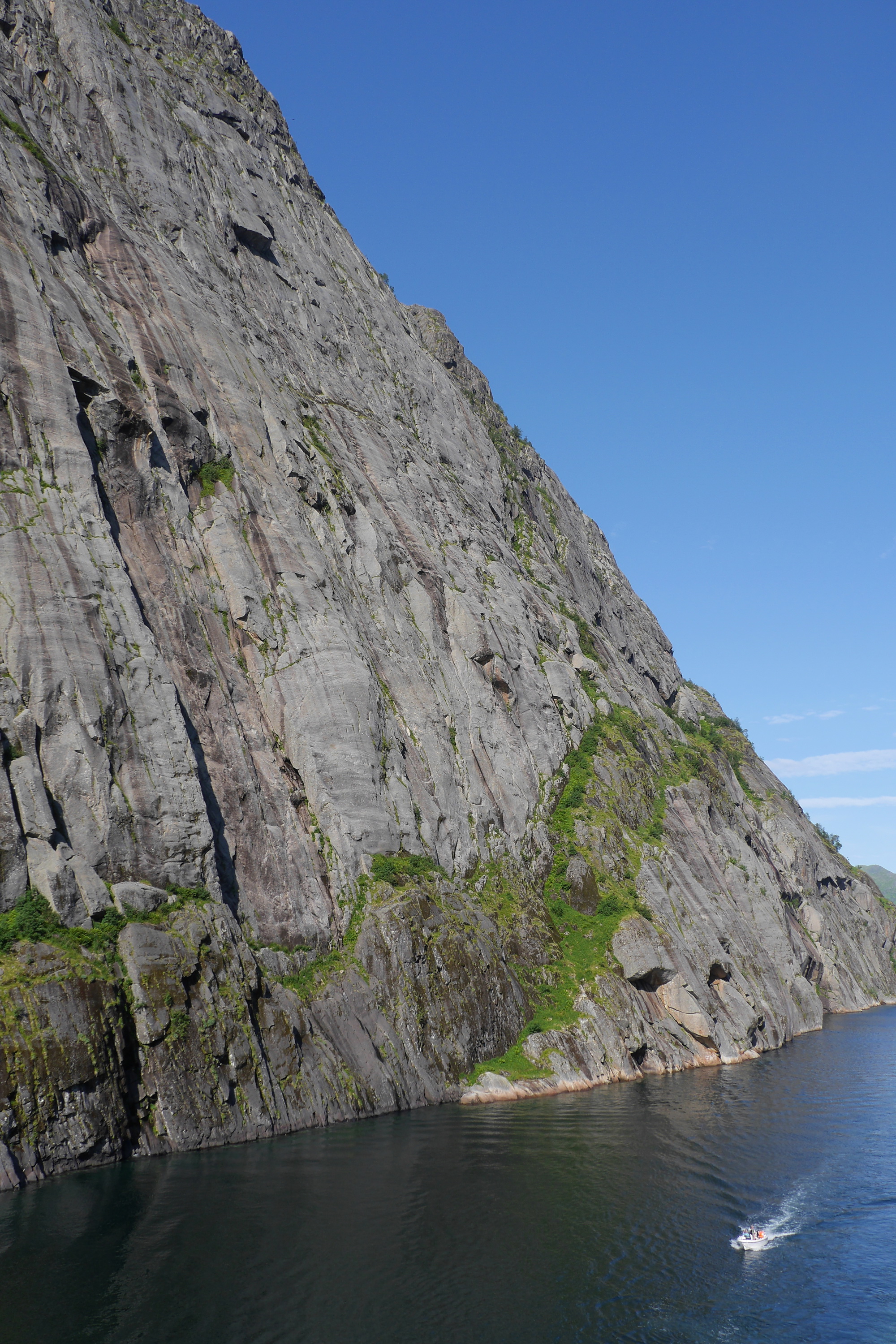 Trollfjord mit der Hurtigruten MS Midnatsol
